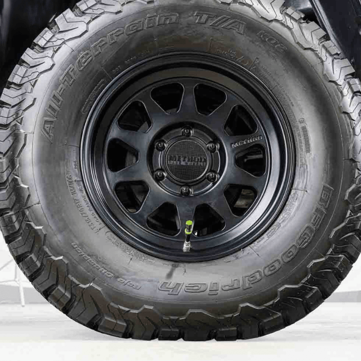 4 Piece Adjustable Tire Deflator Kit & Storage Bag | PSI 10-30 Lbs.