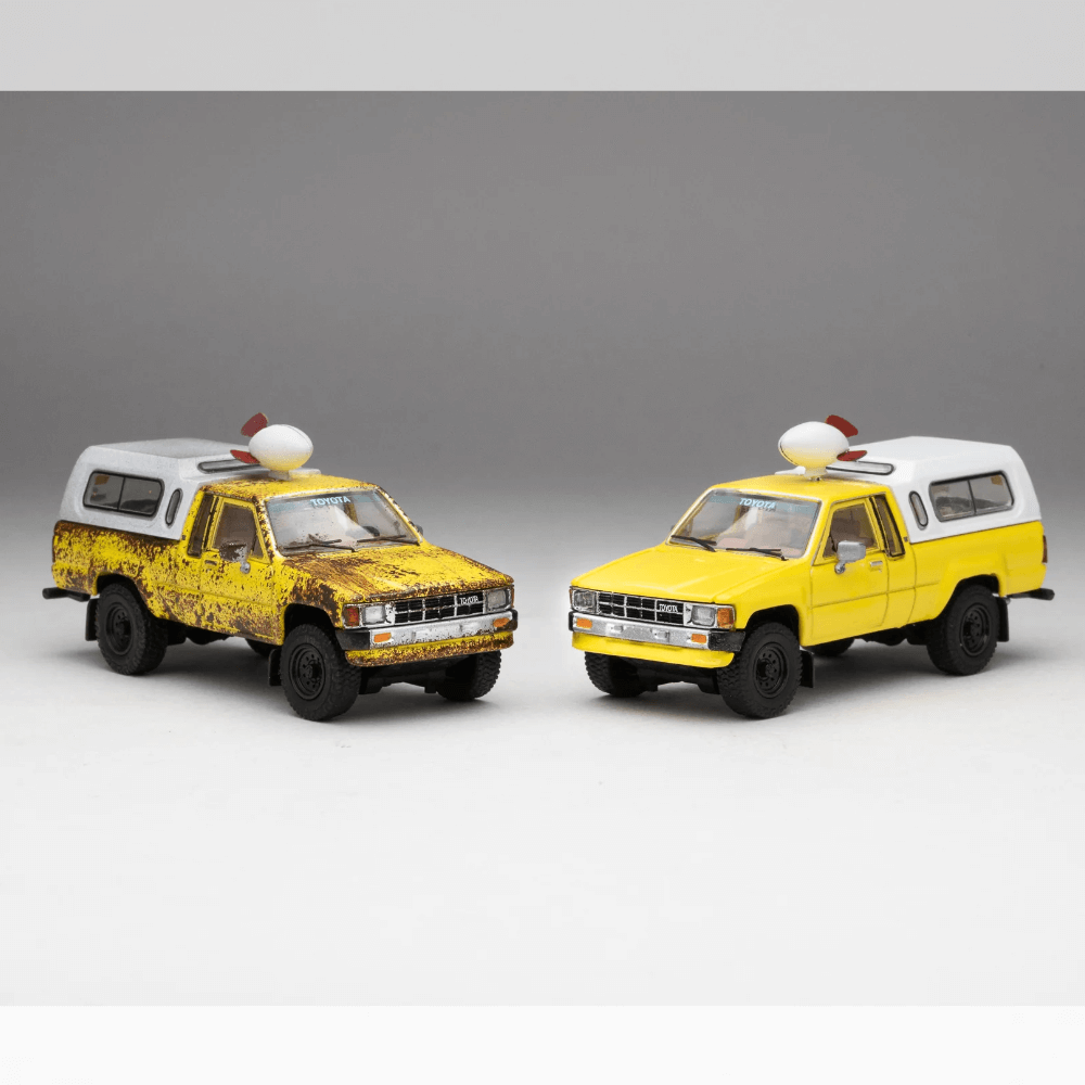 Toyota Hilux Xtracab SR5 4x4 Work Truck Exclusive GCD 1/64 – Yota