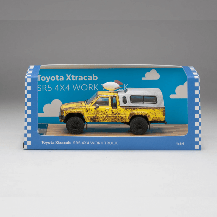 Toyota Hilux Xtracab SR5 4x4 Work Truck Exclusive GCD 1/64