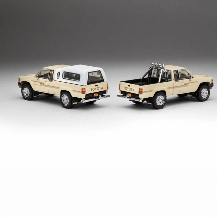Toyota 1985 Hilux SR5 Xtracab Exclusive 1/64 Beige with Accessories