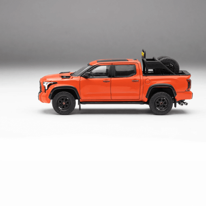 Toyota Tundra TRD PRO Exclusive GCD 1/64 Solar Octane with accessories