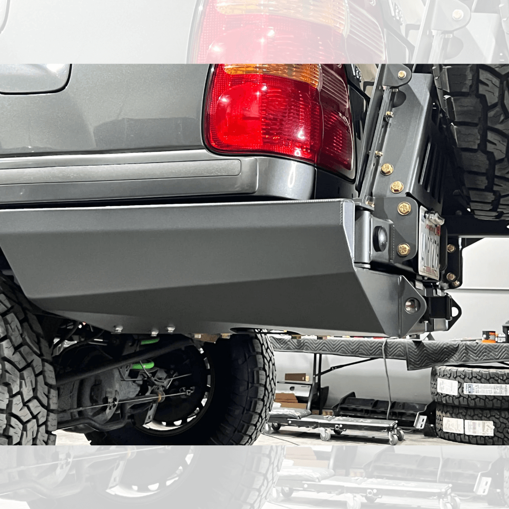 1998-2007 Toyota Land Cruiser 100 Modular Rear Bumper V3