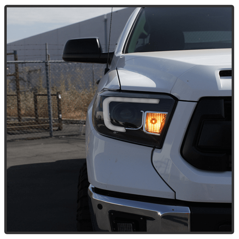 2014-2018 Toyota Tundra Projector Headlights | Spyder Signature