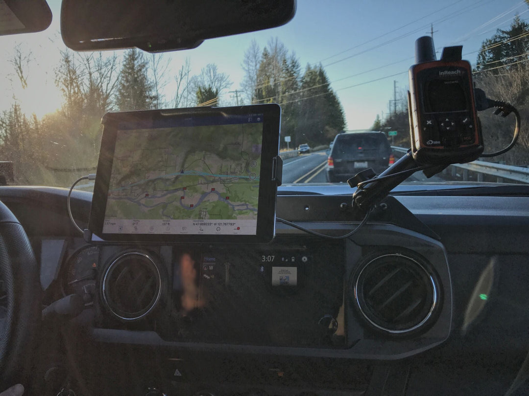 USB Powered Accessory Mount (3TPAM) Fits 2016-2023 Toyota Tacoma