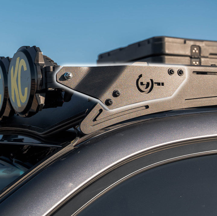 Prinsu Front-Facing Light Bar Brackets | KC Light Pods