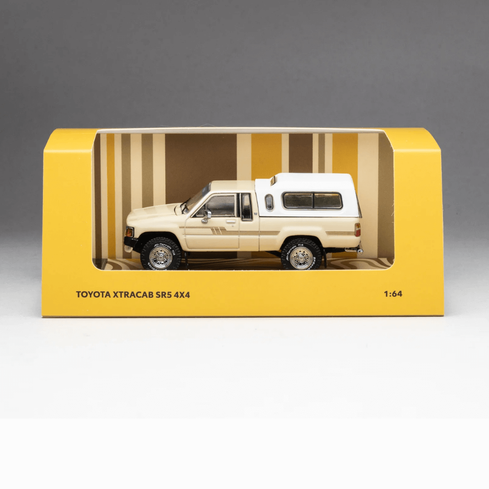 Toyota 1985 Hilux SR5 Xtracab Exclusive 1/64 Beige with Accessories