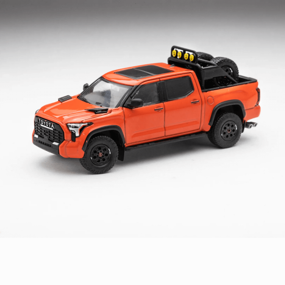 Toyota Tundra TRD PRO Exclusive GCD 1/64 Solar Octane with accessories