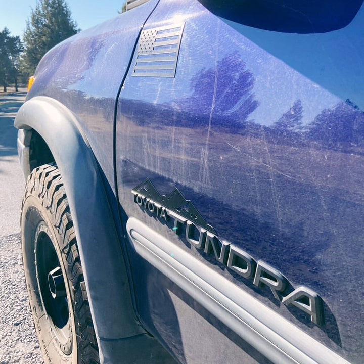 Universal Mountain Range Vehicle Magnet