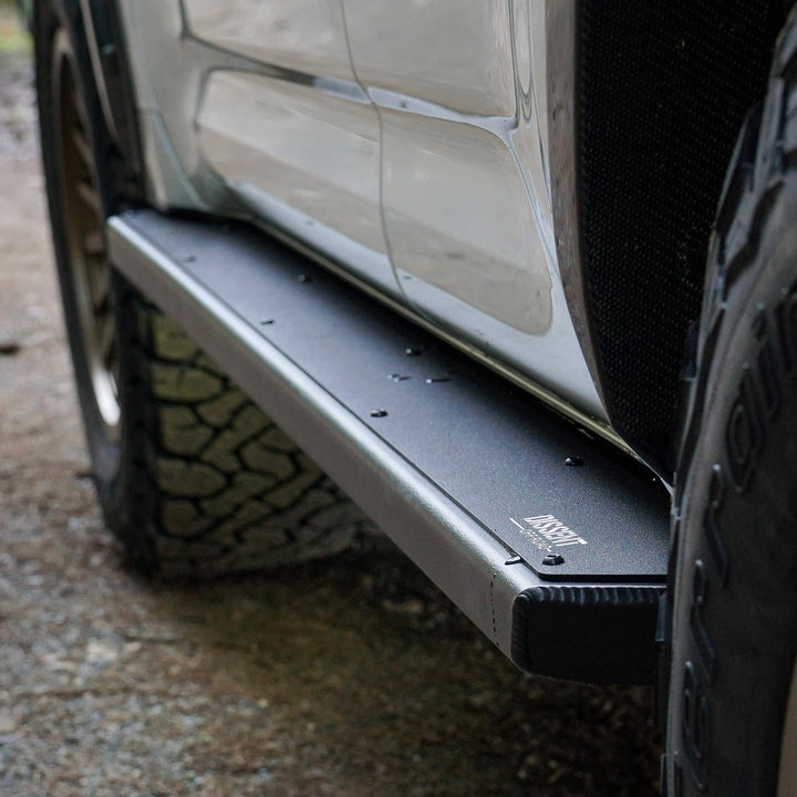 LX600 & LX700h Rock Slider Steps